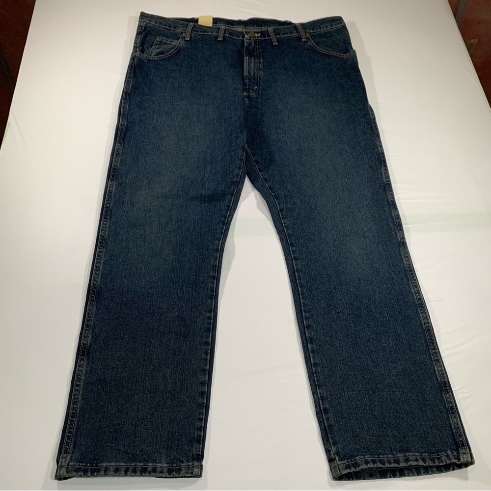 Wrangler Rugged Wear Jeans Relaxed Straight 46x32 NWT